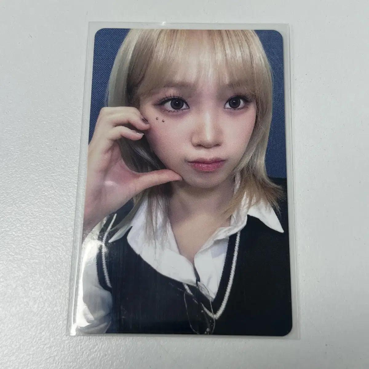 

Le Sserafim Kim Chae-won Fanmeeting Pianada Photocard