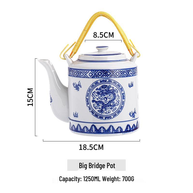 Exquisite Blue and White Retro Porcelain Bowl Set for Hotel and Home Use