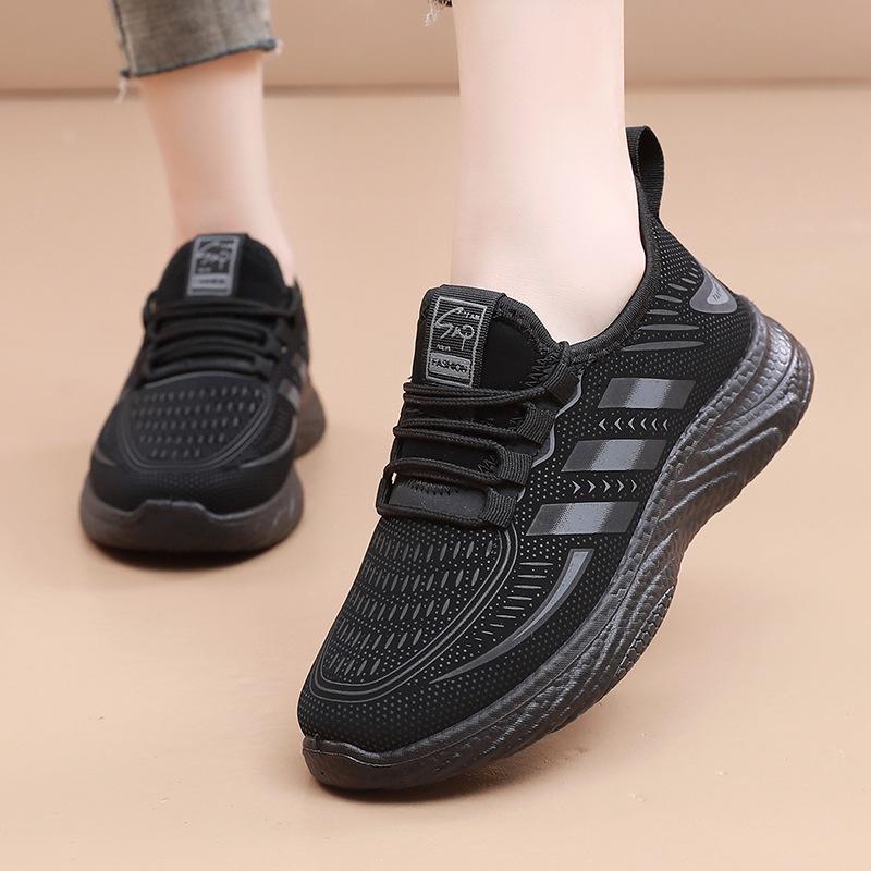 

Женские зимние теплые легкие кроссовки на меховой подкладке. Нескользящая дышащая спортивная обувь на открытом воздухе. Повседневные женские кроссовки на утолщенной флисовой подкладке на шнуровке. 36