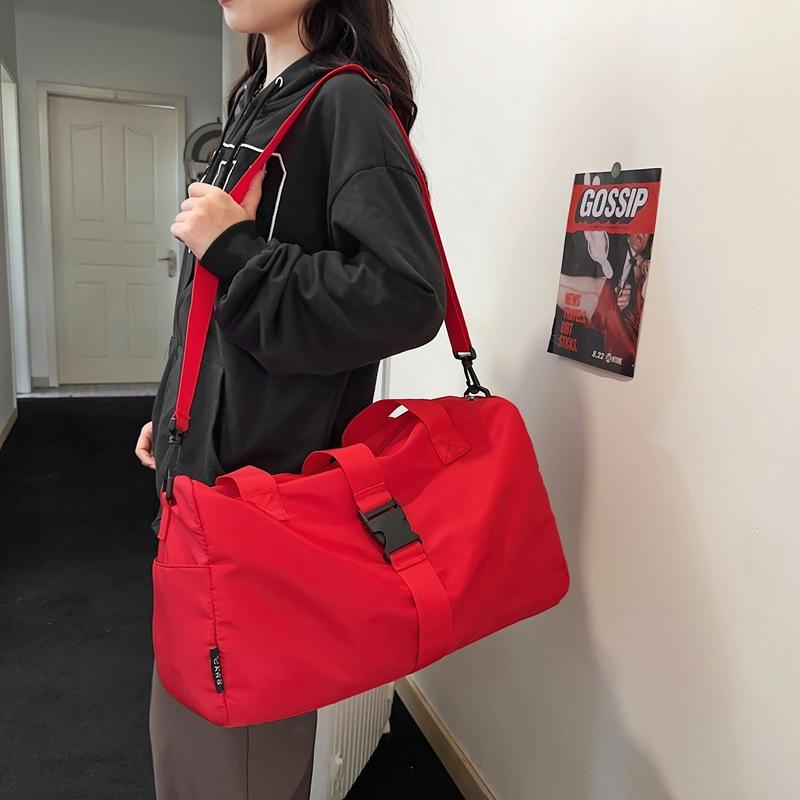 Men and Women's Same Style Dry and Wet and Separate Casual Contrasting Color Fitness Bag Can Be Used To Cover The Lever and Simple Travel Luggage Bag