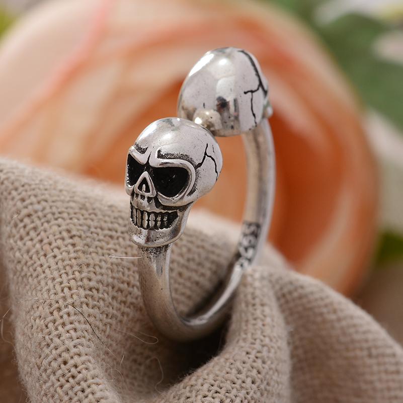 Hot Sell Exaggerated Double Headed Skull Retro Thai Silver Men Finger Ring  For Halloween Gifts No Fade