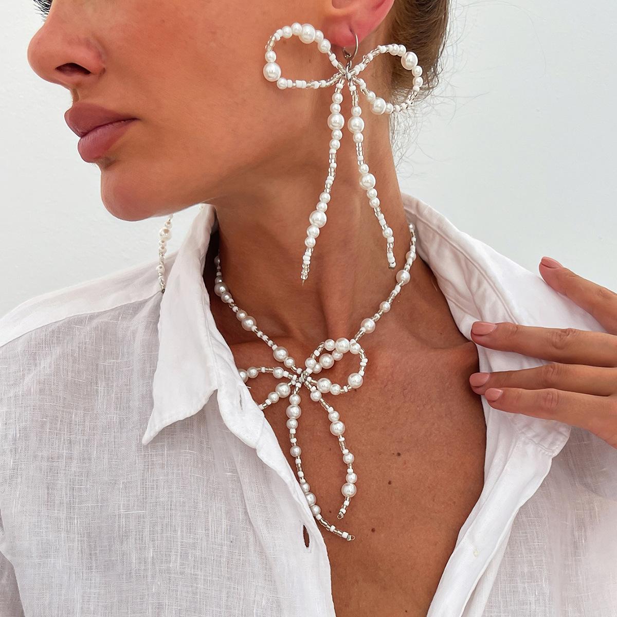 Sweet And Cool Imitation Pearl Beaded Bow Necklace Choker Temperament Light Luxury Collarbone Neck Chain Female