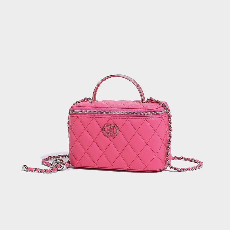 

Xiaoxiangfeng Premium Sense Box 2024 Новая весенняя сумка-мессенджер Premium Sense с металлической ручкой розовый