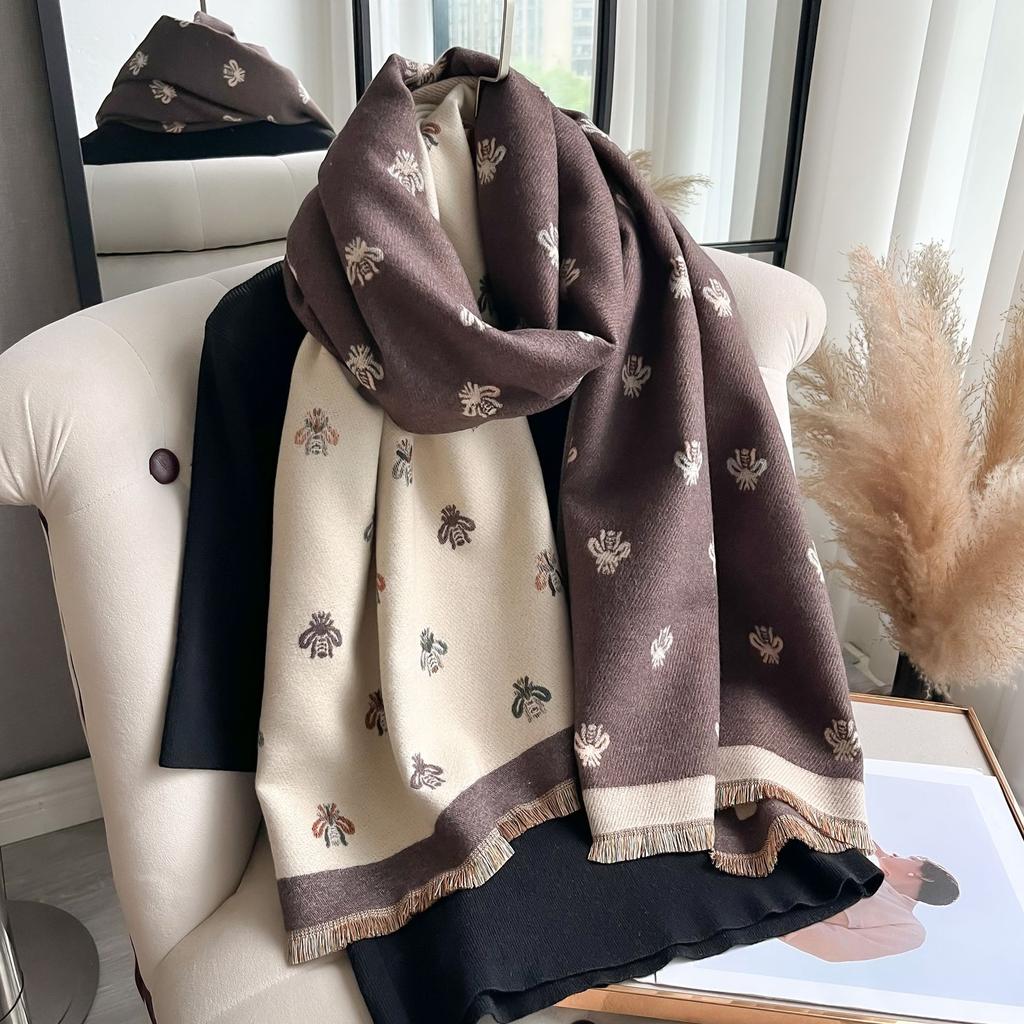 Imitation Cashmere Bee Insect Double-Sided Women'S Shawl With Exquisite Elegance Fashion Commuting Warmth Scarf