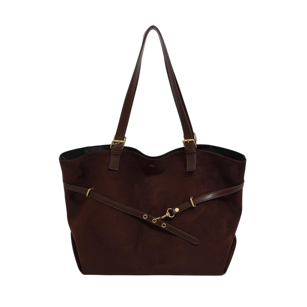 

Retro matte large-capacity bag, tote bag women s new shoulder bag, high-end simple commuter armpit bag