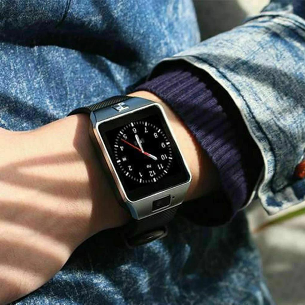 2025 Novo Relógio Inteligente DZ09 Relógio de Pulso Esportivo 1,56 polegadas Tela Sensível ao Toque Pulseira Multimedia Rastreamento de Telefone Remoto Equipamento Eletrônico