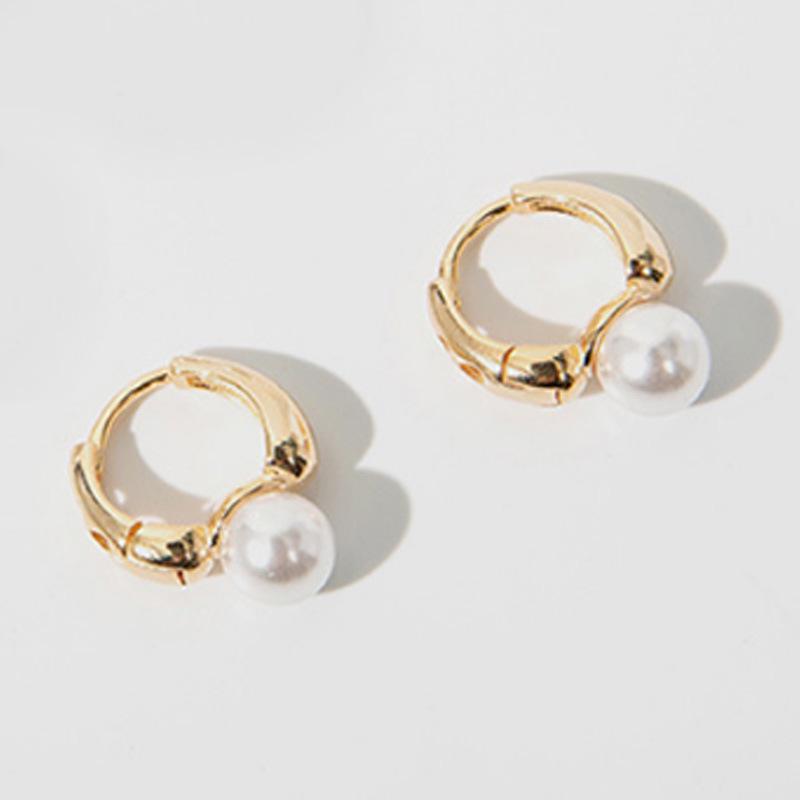Sterling Silver Retro Pearl Stud Earrings - Trendy French Style Women's Cuffs