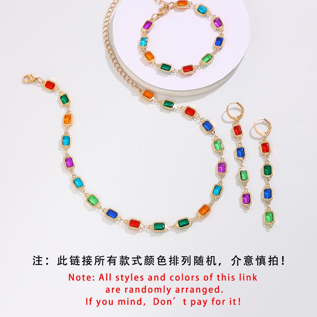 Retro personalized collarbone chain square colored diamond crystal necklace, niche dopamine peach heart jewelry