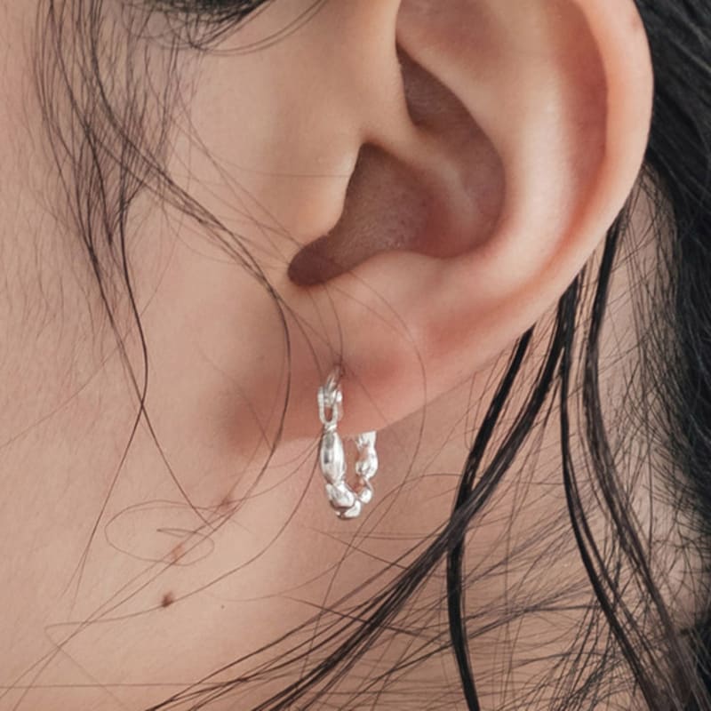 

NUDOOR Dewdrop earring Silver