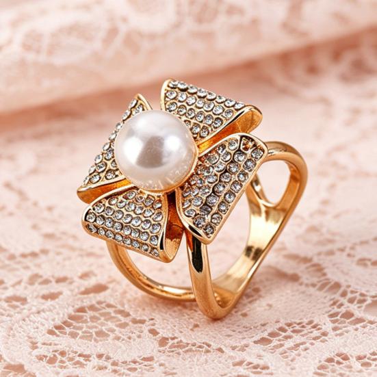 Scarf Clip Rhinestone Geometric Ring, Sparkling Elegant Faux Pearl Holder, Holder Decorative Women Wrap for Neckerchiefs Scarves Shawls Shirts Ring
