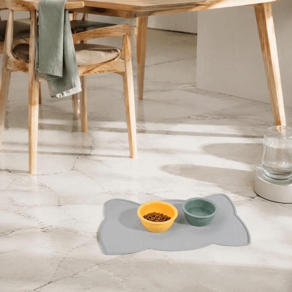 Soft Anti Slip Silicone Cat Bowl Mat 17.32in Long 9.45in Wide Feeding Mat Dog Bowl Mat Cat Feeding