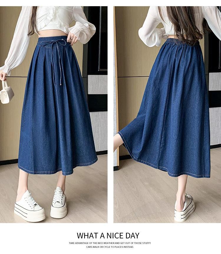 2025 Frühling/Sommer Koreanischer A-Linien Denim Midirock mit plissiertem Saum und elastischer hoher Taille.