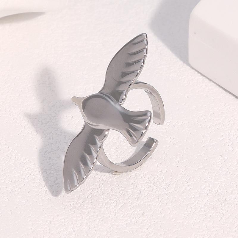 New Titanium Steel Peace Dove Open Rings For Women Adjustable Punk Style High-End Retro Style Non Fading Jewelry Accessory