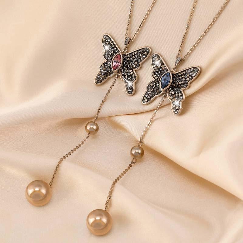 Elegantes Schmetterlings-Anhänger-Langhalskette für Damen im stilvollen koreanischen Design mit Edelsteinakzenten