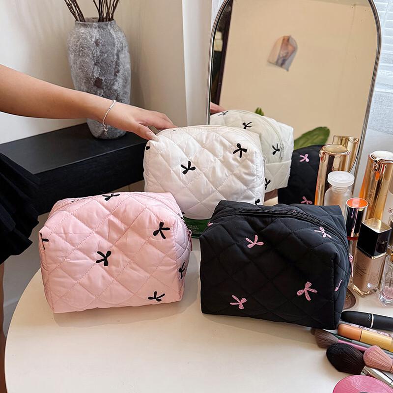 MDNG Bowknot Portable Makeup & Wash Bag