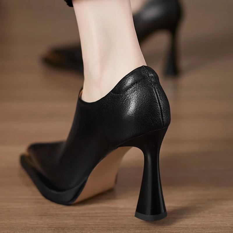 New Fashion Small Temperament High Heels Metal Iron Toe 2025 Small Shoes Commuter Single Shoes Block Heel