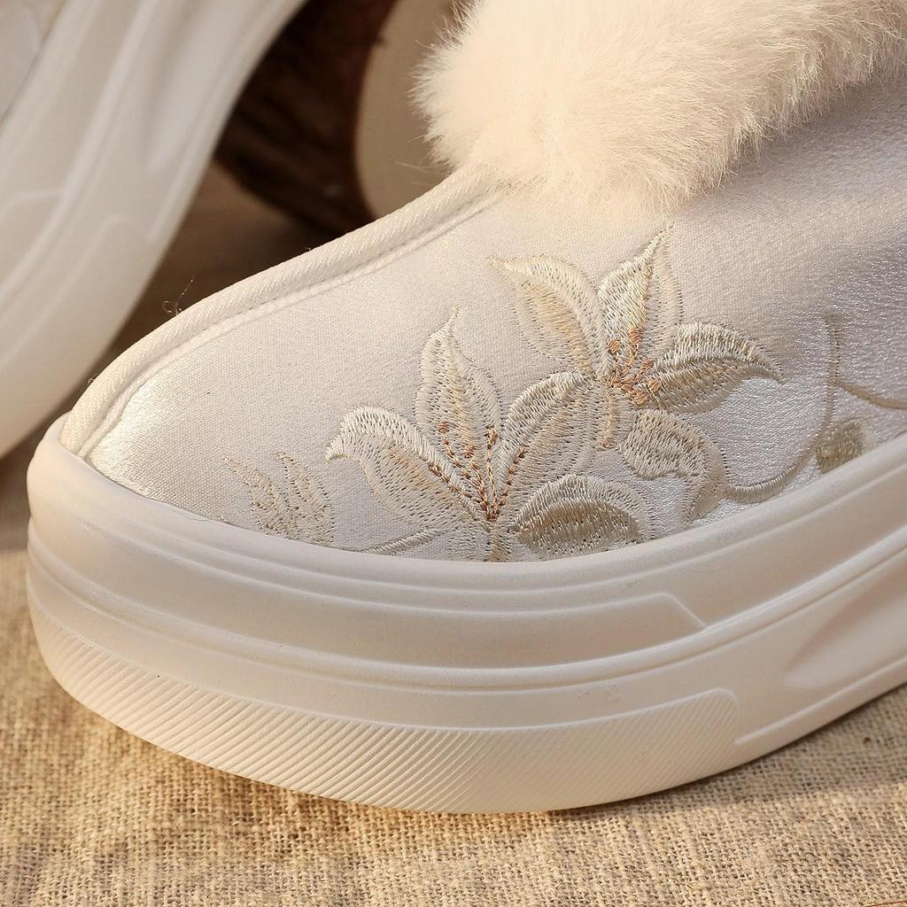 Ruoxi Autunno/Inverno 2024 Scarpe basse ricamate foderate in pelliccia - Comode calzature di cotone in stile cinese per uso interno ed esterno.