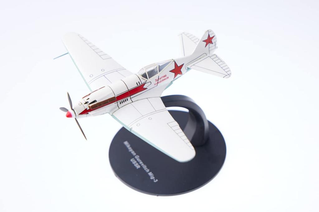 Soviet Air Force USSR 1942 Scale Model Aircraft MiG-3 Mikoyan-Gurevich 1/72