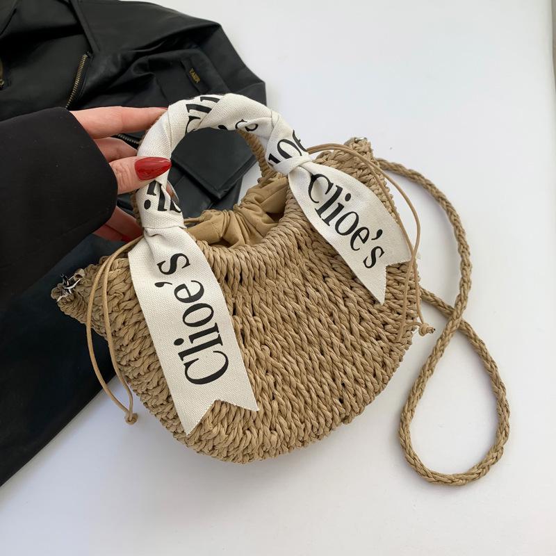 

Универсальная шелковая сумка-шарф на плечо - Ручная работа, полукруглая кроссбоди для модных пляжных каникул 24×7×19 cm светло-коричневого