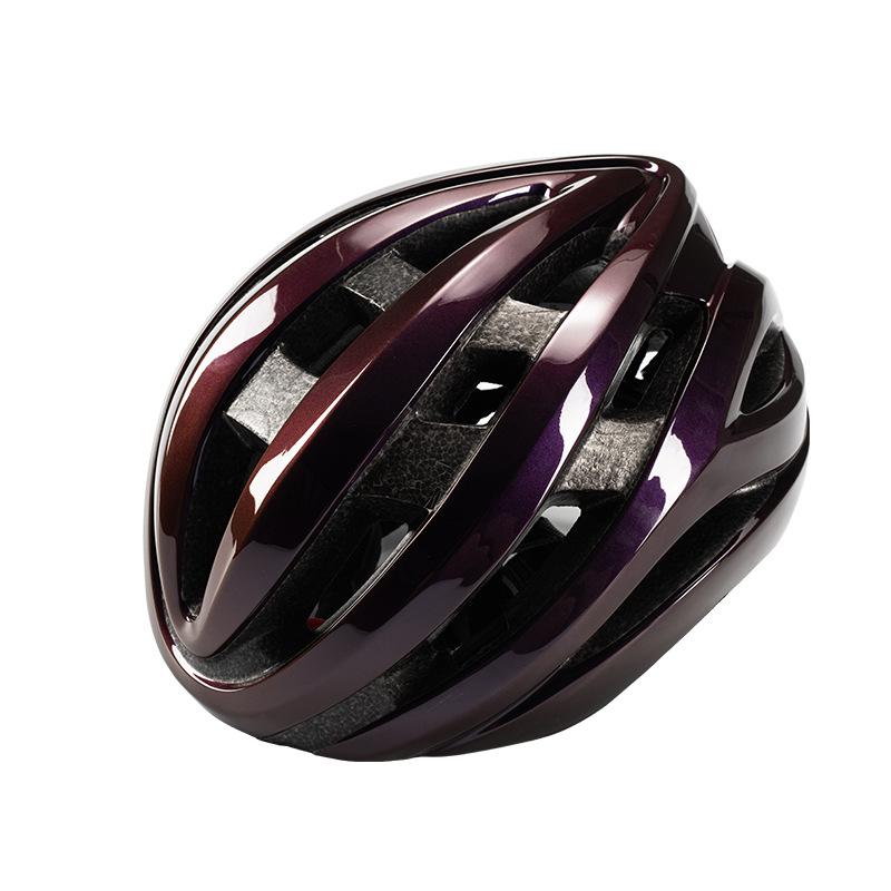 One-piece lightweight cycling helmet Outdoor roller skating Mountaineering hard hat helmet Off-road mountain bike helmet
