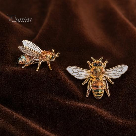Bee Body Texture Brooch Realistic Brooch, Metal Honey Enamel, Fashion Animal Pin Jewelry for Suits Coats Bags Accessories, Great Mother Wife