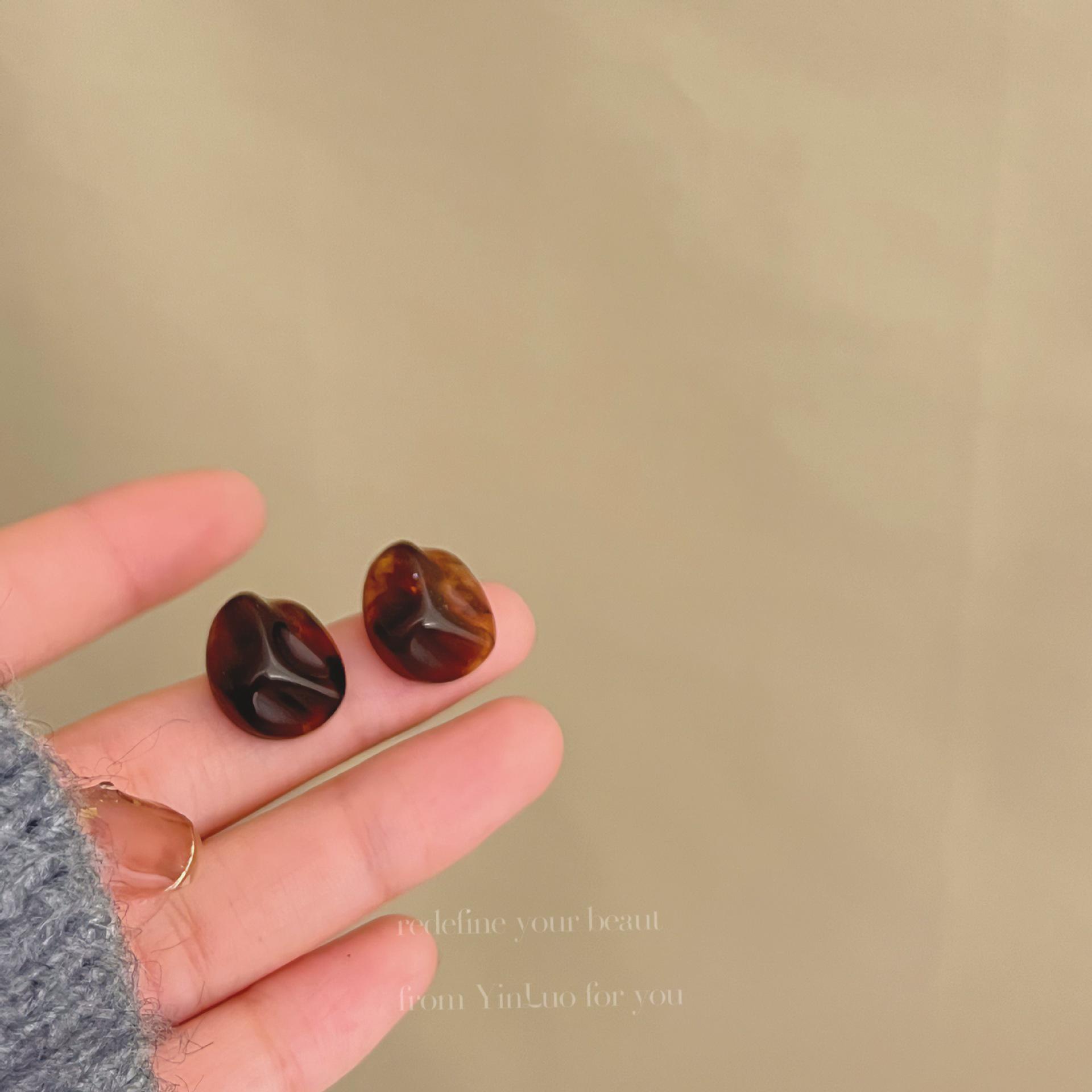 

«Серьги-иглы Майяра 925»: Янтарный жемчуг в стиле ретро для осени/зимы