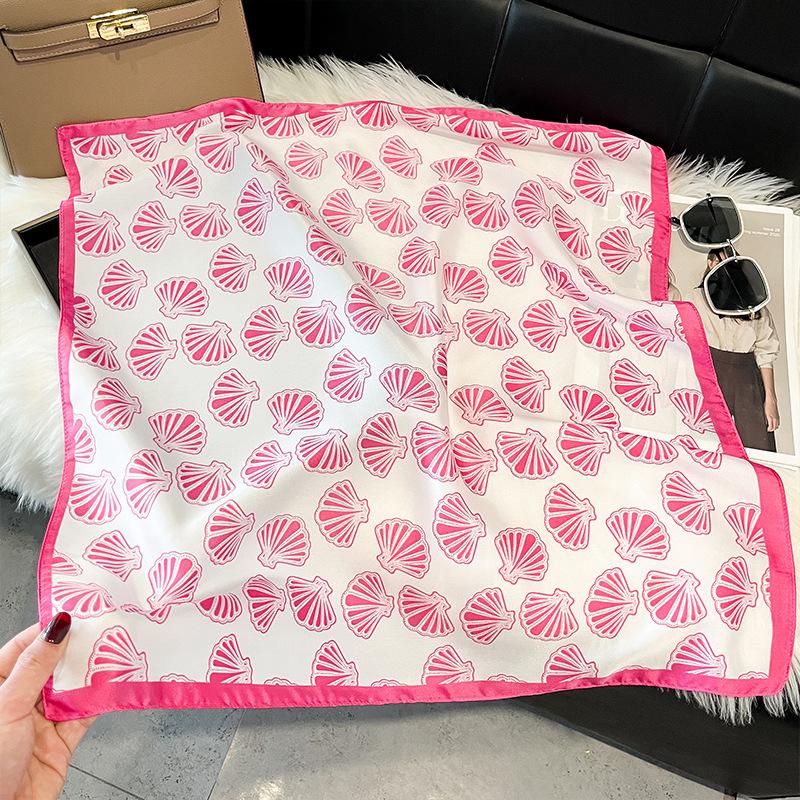 71Cm silk scarf women's high-end sense European and American hot-selling printed fashion scarf retro paisley cashew flower satin square scarf
