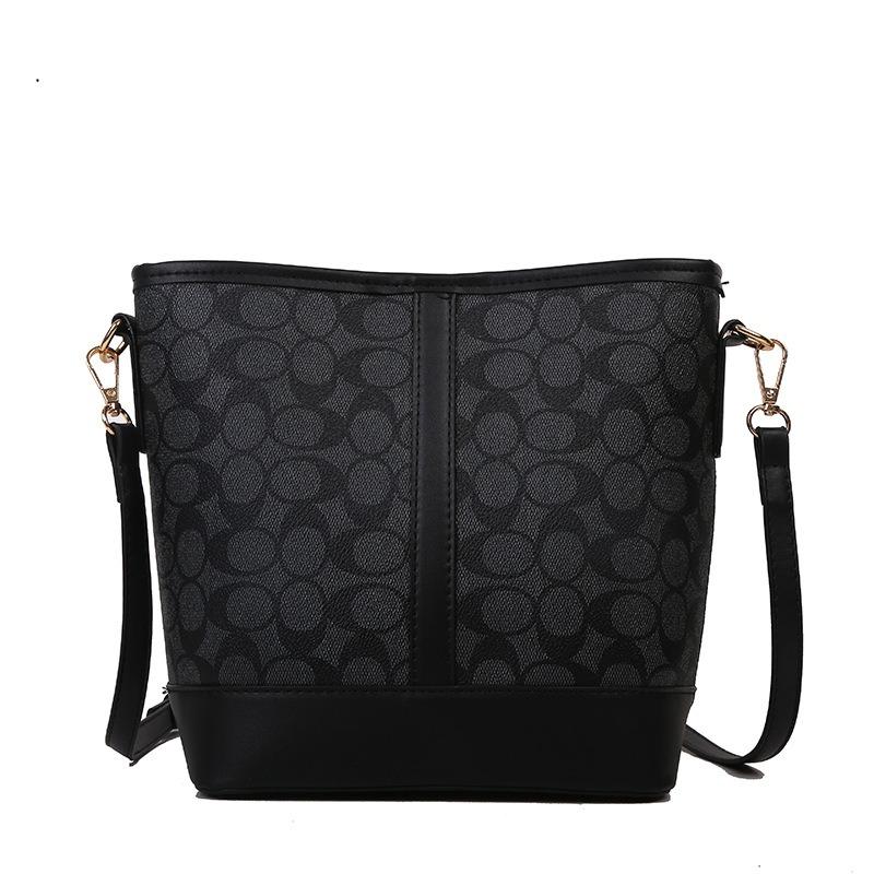 

Guangzhou YBO niche leopard print messenger women s bag real cowhide women s portable bucket bag OEM чорний