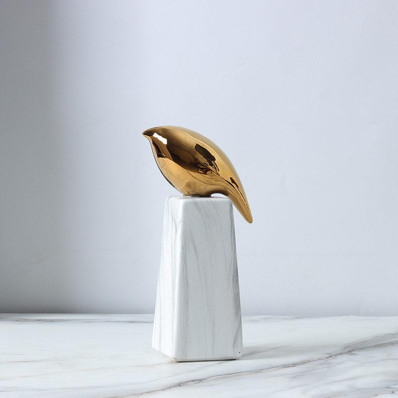 Nordic Luxury Golden Bird Ceramic Ornaments Home Decoration Living Room Modern Animal Sculpture Desktop Ornaments Unique Gift