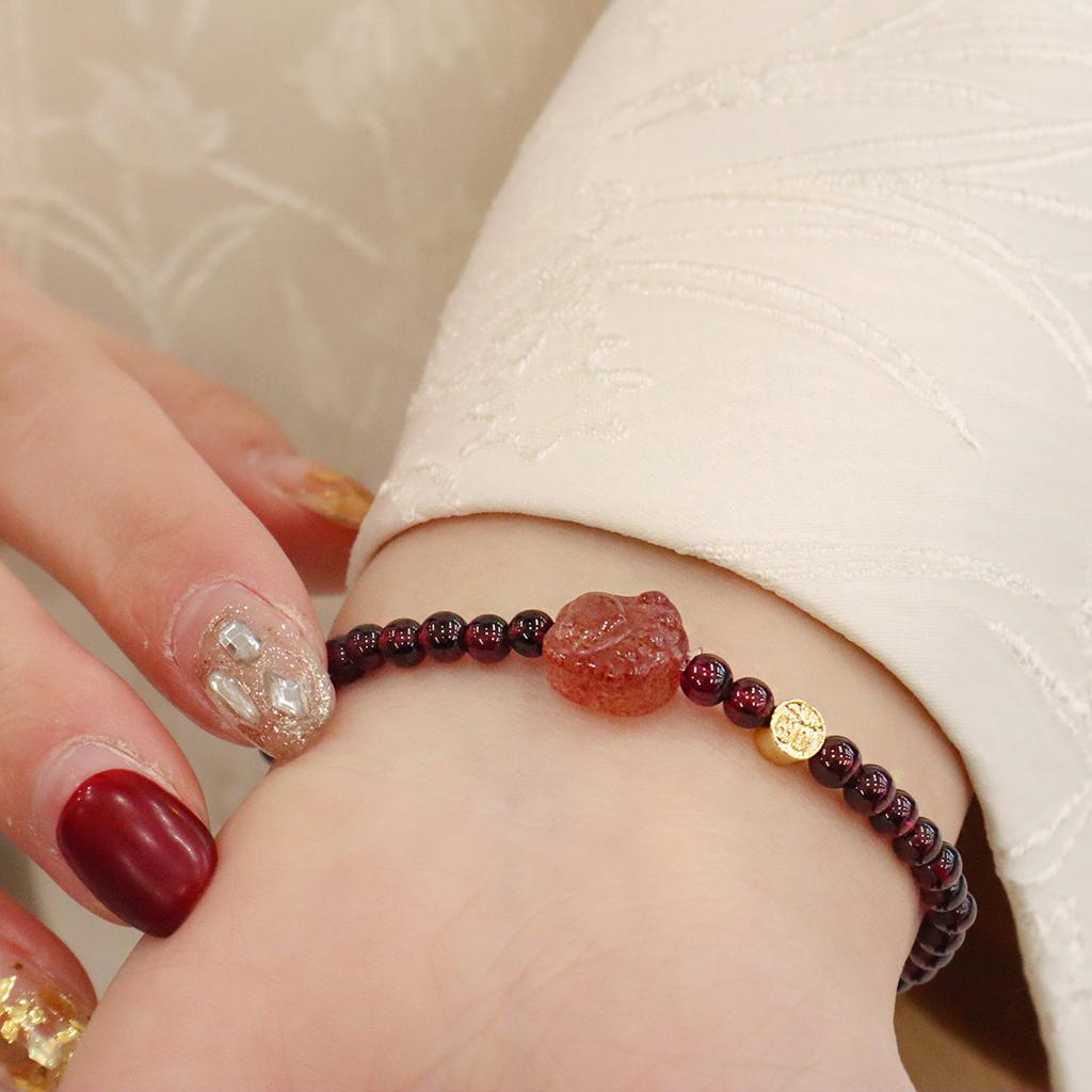 Natural Garnet Bracelet Strawberry Crystal Bangles Women Fashion Jewelry Accessories Gift