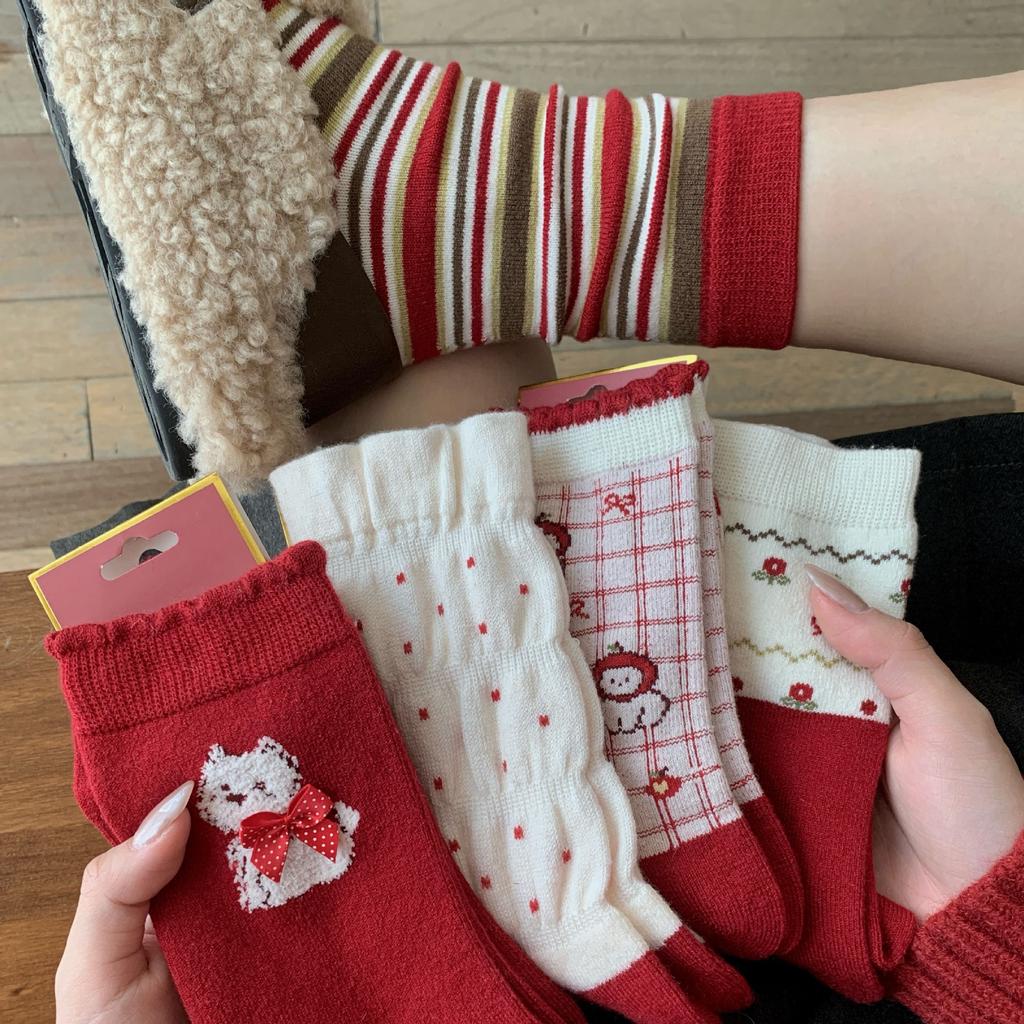 Songmu Songmu "Lucky Puppy Silk Wool Red Socks Medium Tube Socks Warm New Year Stacking Socks