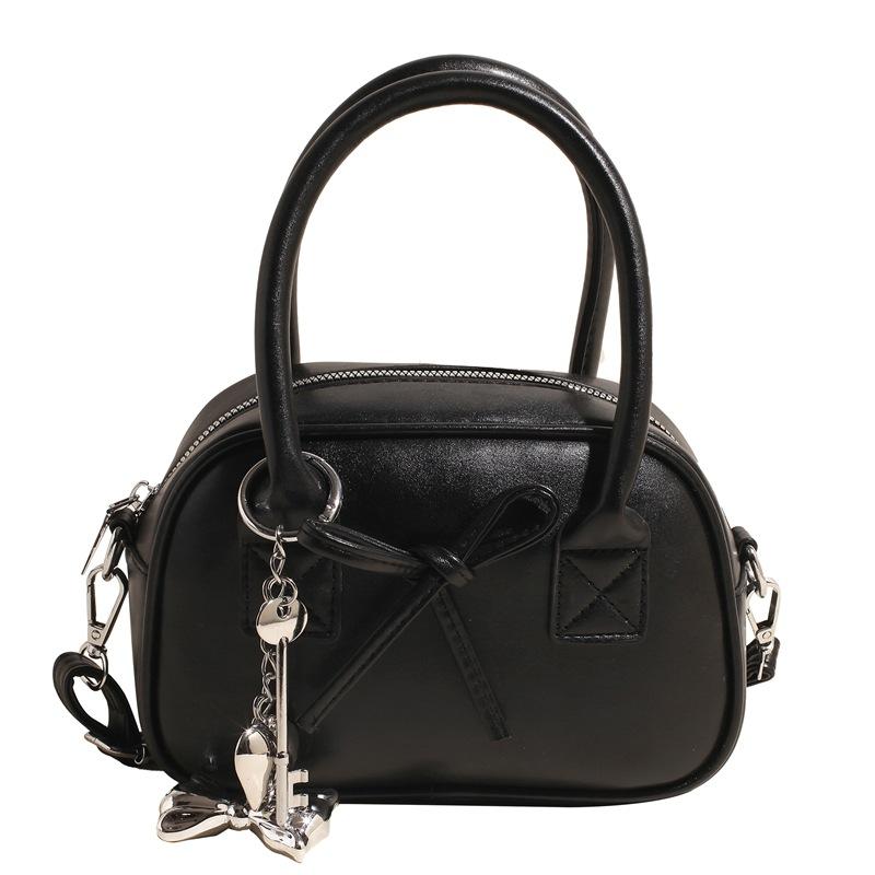 This Year's New Niche Retro Ballet Style Design Sense Portable Bowling Bag Women's Versatile Foreign Style Commuter Messenger Bag