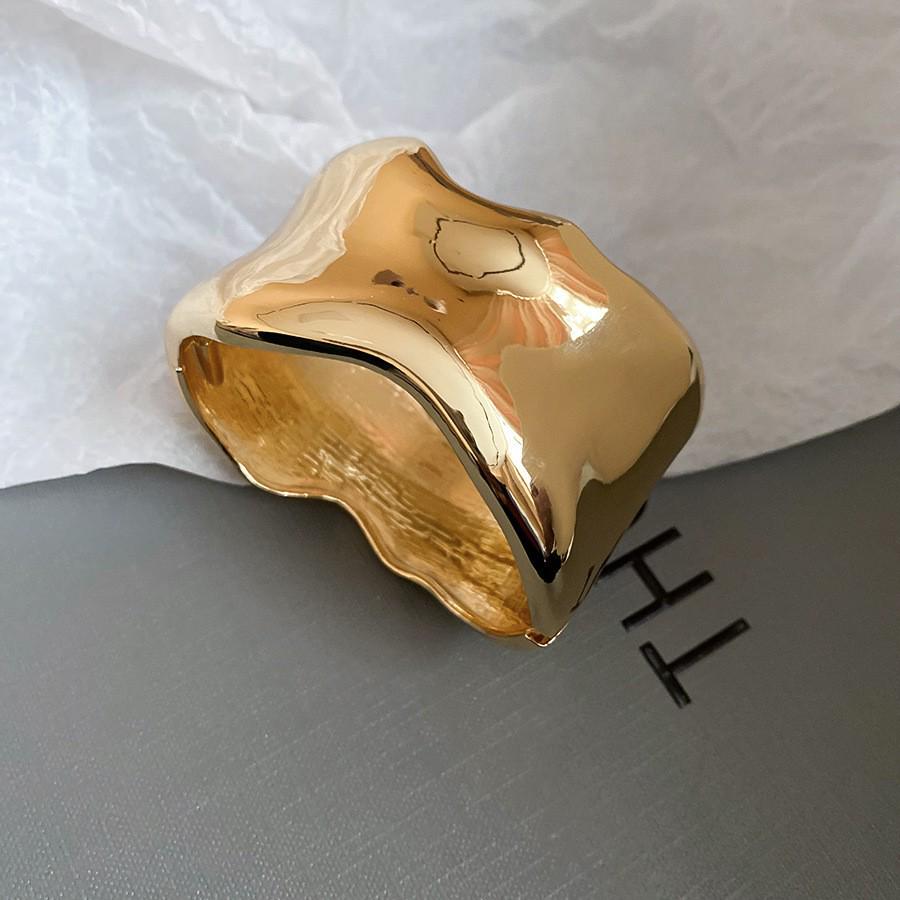 European-American Geometric Metallic Open Bangle: Simple, Versatile, Niche Design Bracelet