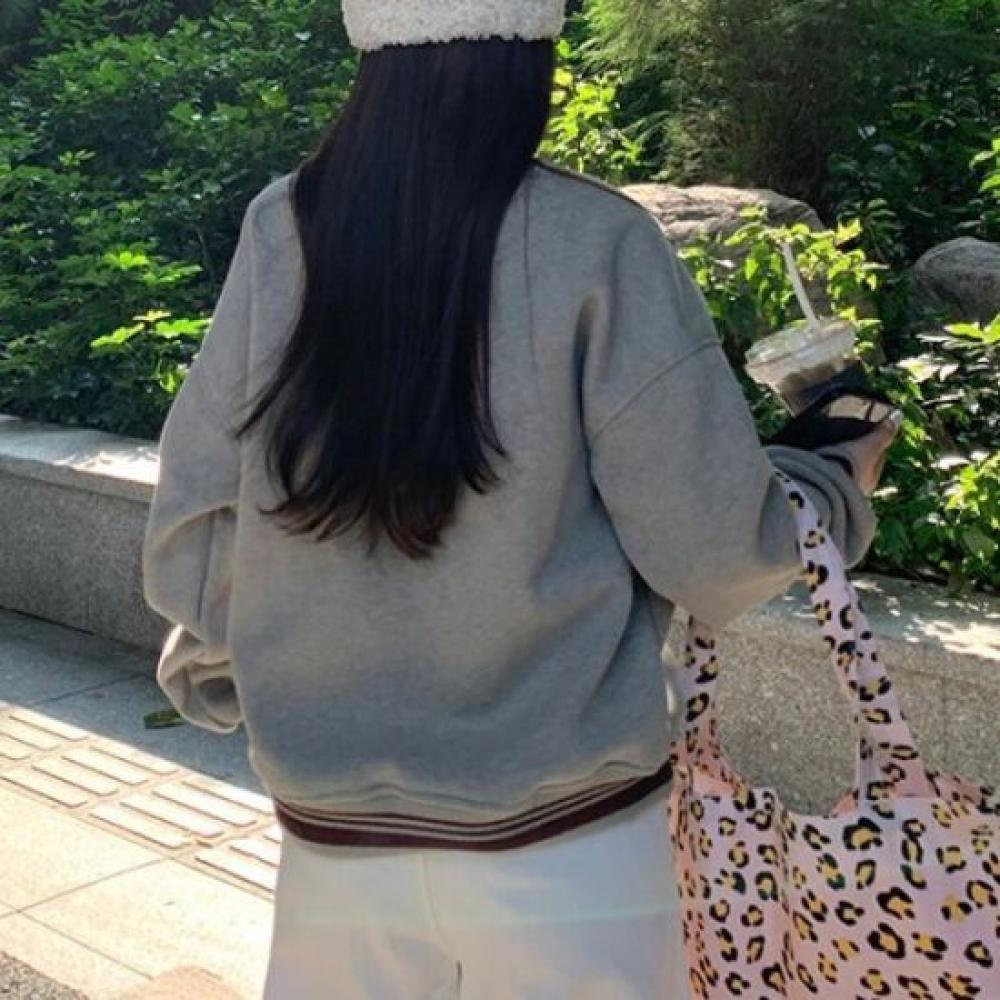 Navava Women Ribbon Embroidery Point Round Neck Long Sleeve Sweatshirt Nt3256