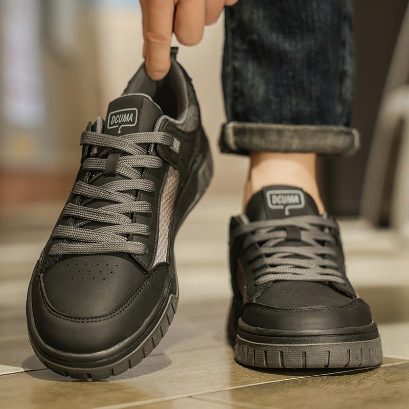 Men's Black White Skateboard Shoes Male Students Sports Walking Casual Sneakers Travel Footwear