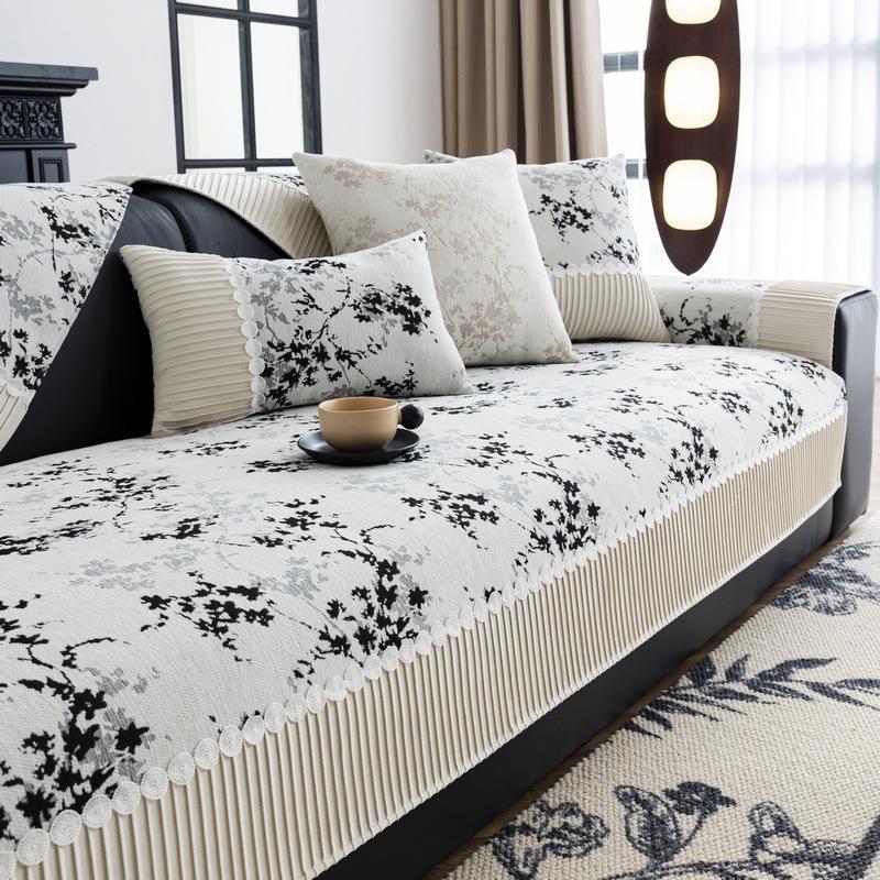 Light luxury chenille sofa cover pad is universal in all seasons  new leather sofa cover towel non-slip seat cushion cover cloth
