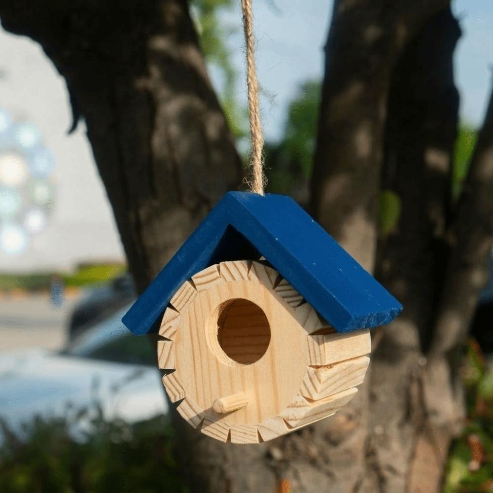 Ventilation Hanging Wooden Bird House with Hanging Rope Bird Breeding Box Wild Birds Habitat Farm
