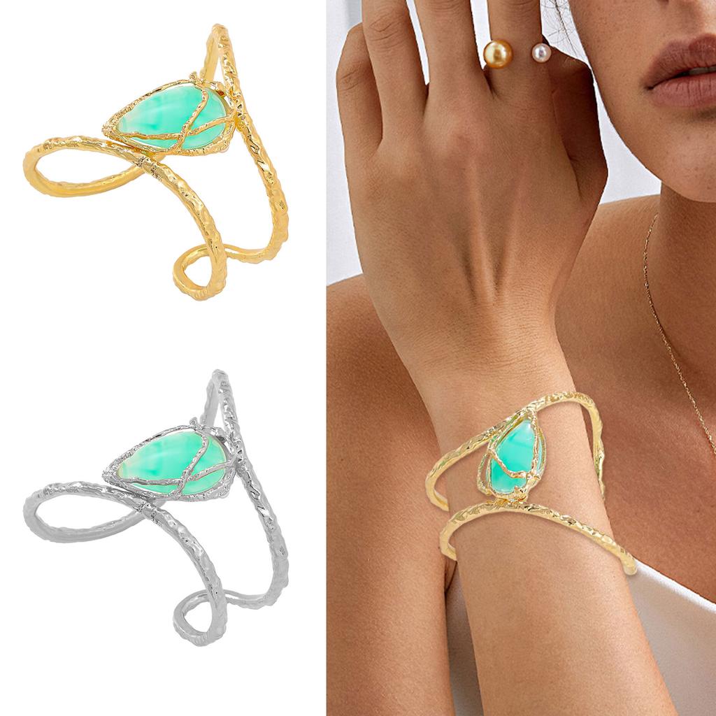 Retro-Stile Elegantes Goldfarbenes Rankenmuster Tropfenförmiger Armreif Bequem Robuste Legierung Acryl für Büro- und Partykleidung