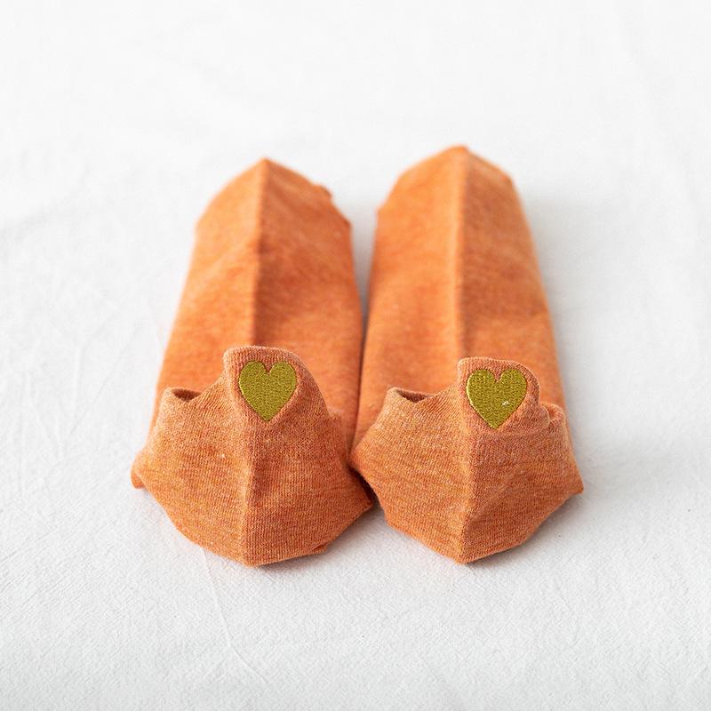 

Женские весенне-летние носки с вышивкой сердечка и невидимой пяткой - Повседневный мультяшный дизайн One Size