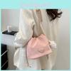 Trendy Spring Casual Women's Bucket Bag With Stylish Chain Strap For Daily Use