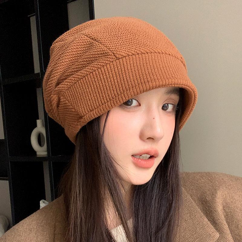 Autumn and Winter Hat Women's Fashion Retro Cold Hat Headband Hat Versatile Warm Pile Hat