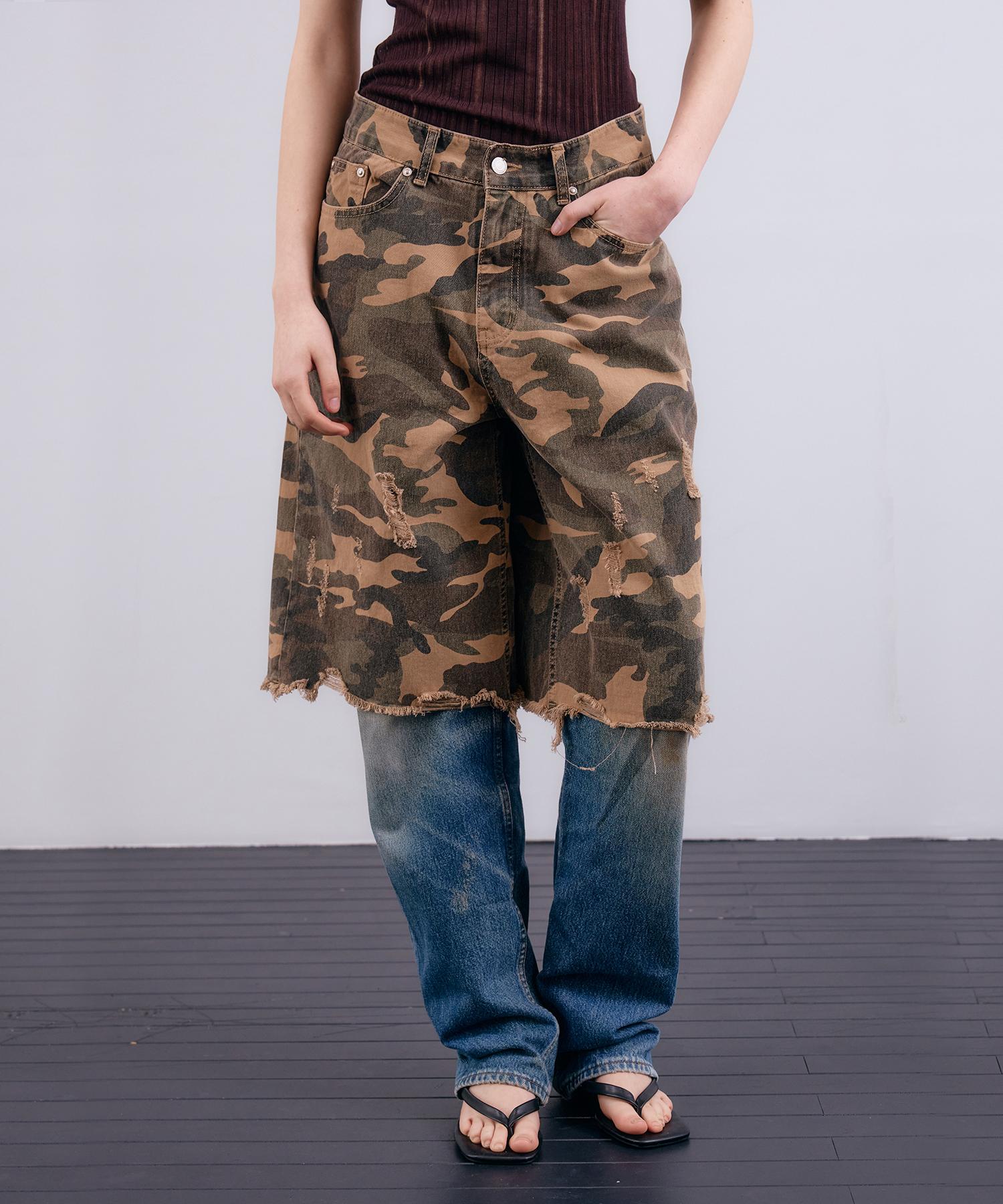 NUAKLE (W) Damaged Camo Bermuda Shorts_Khaki