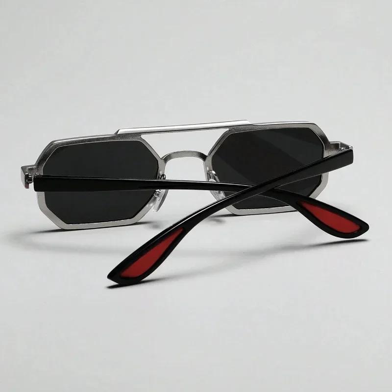 Fashionable Metal Large Frame Sunglasses Cyberpunk Style UV Protection Driving Glasses for Men and Women Trendy Outdoor