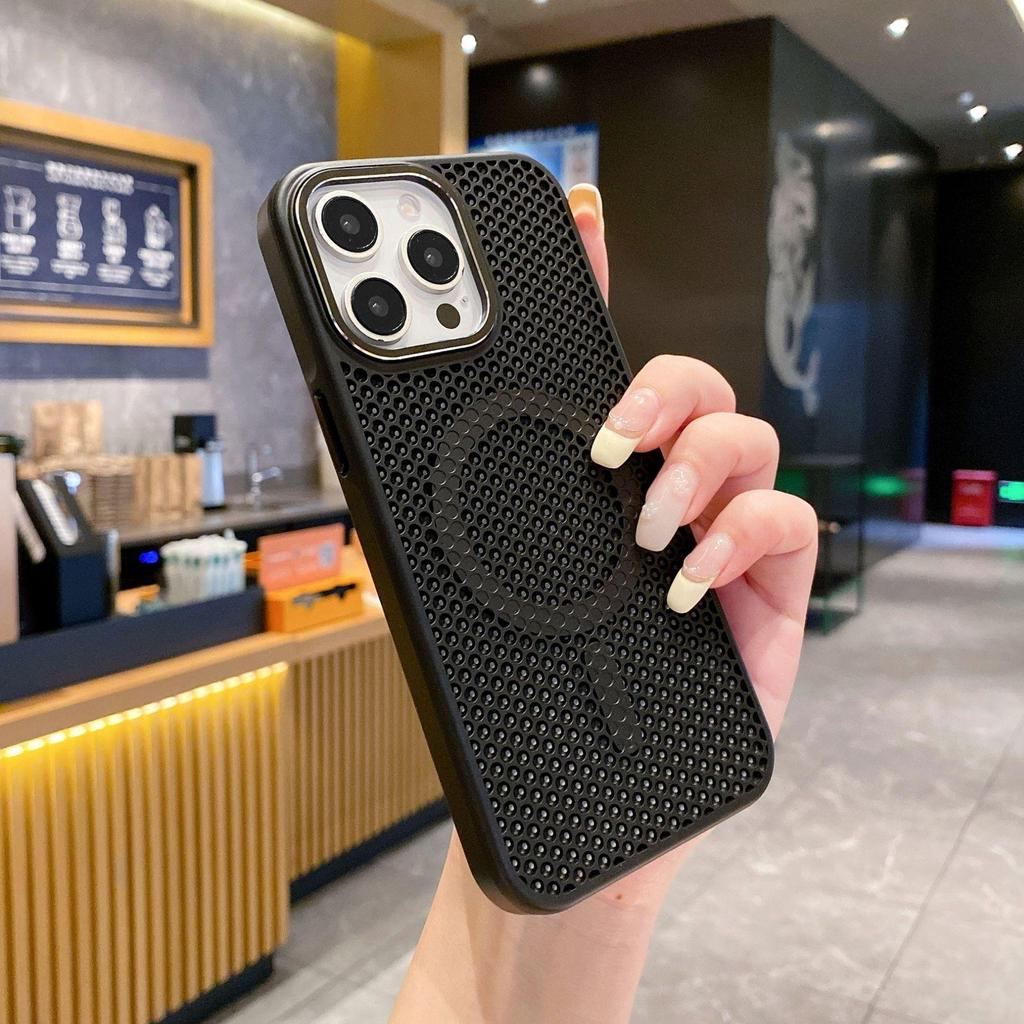 Honeycomb Heat Dissipation Magnetic Case for iPhone 15 Pro Max - Drop-Proof and Skin-Feel Protective