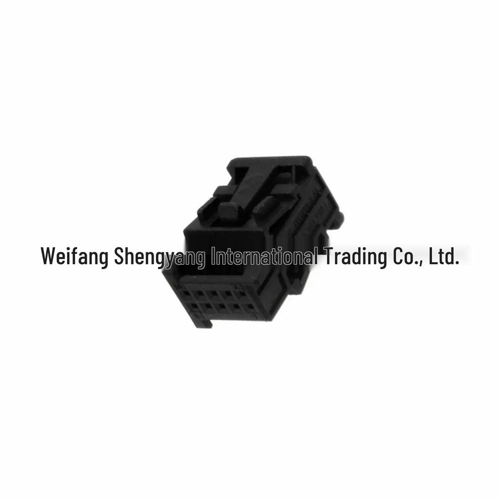 1355789-1 TE Tyco/AMP Automotive Connector Plug Housing, Original Stock