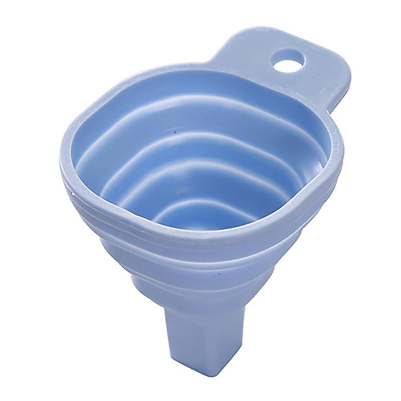 

Silicone Folding Funnel Household Liquid Dispensing Portable Funnel Kitchen Tool синій