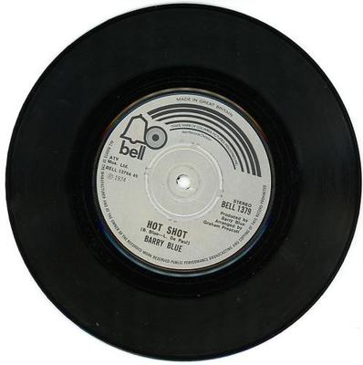 7inch Record BARRY BLUE  Hot Shot BELL1379 BELL 1974 UK Pop Used