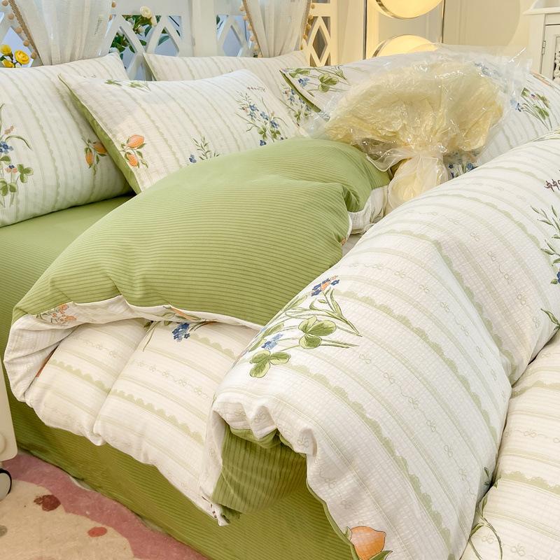 

Комплект из 4 предметов класса А для матери и младенца, маленький свежий, супермягкий пузырчатый хлопок, пододеяльник из стиранного хлопка, общежитие, комплект из 3 предметов, шапка для кровати Dormitory Bed 3pc150 * 200