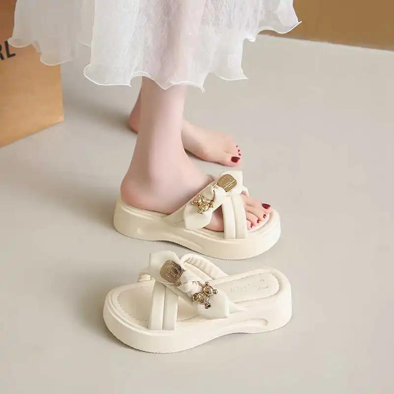 Fashion Round Foot Autumn Woman Shoes Ladies Home Slipper Clear Sandals Sneakers Sport New Season Authentic Tenismasculine Tensi