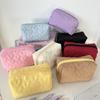 Nieuwe Gewatteerde Make-uptas voor Vrouwen Cosmetica Organizer Draagbare Reis Huidverzorging Toiletartikelen Tas Student Schrijfwaren Etui Potlood Etui